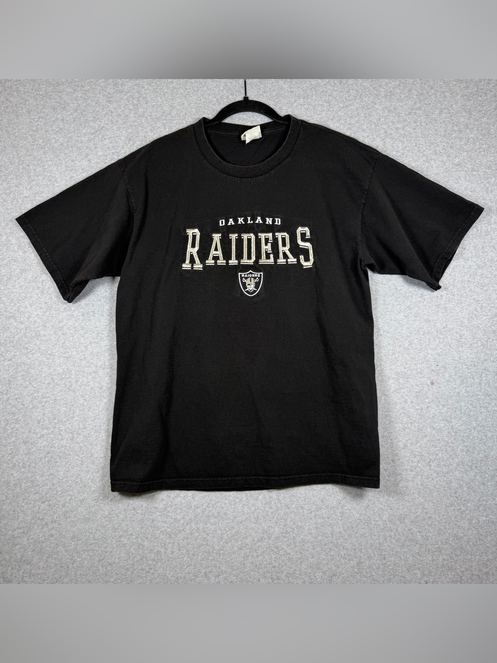 VTG Lee Sport Oakland Raiders NFL Black Embroidered T-Shirt Y2K Men's Large